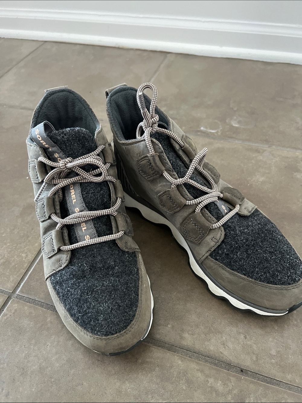 Sorel Women's Gray and Charcoal Wool-Blend Winter Boots